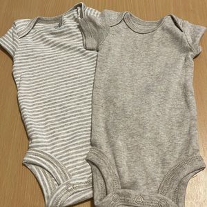 2 pack cream baby onesies